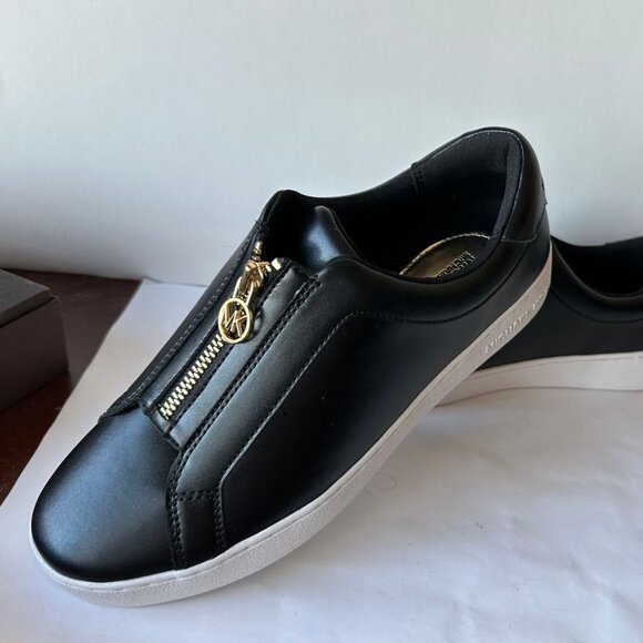 Michael Kors Shoes - NEW Michael Kors Keaton Front zip shoes Size 8.5